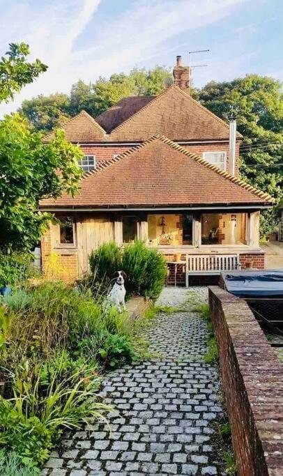 Nature Charm & Fruit Delights, Multi-Generation Celebratory Home -Try, Relax, Repeat - Sellindge Ashford  Extérieur photo