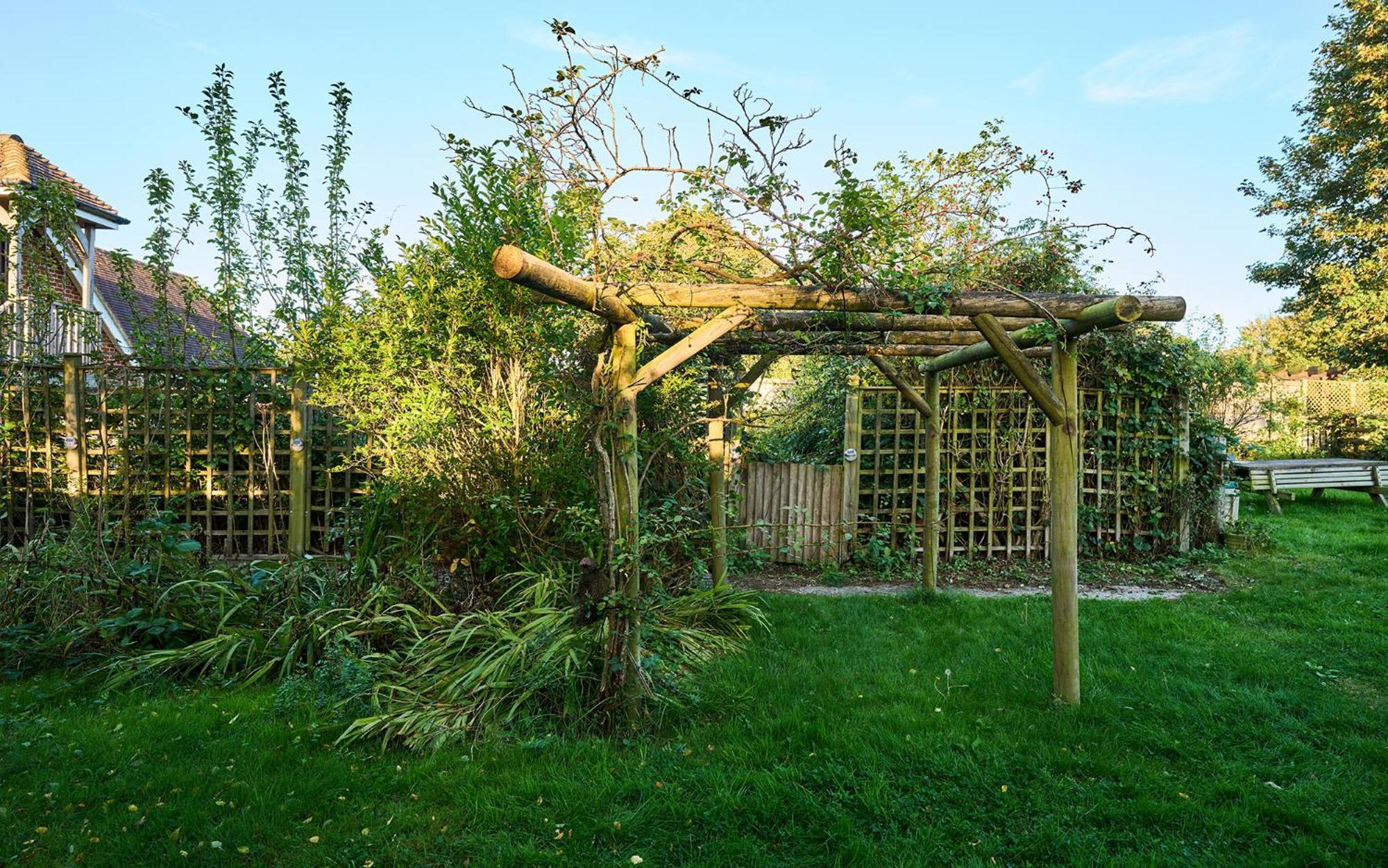 Nature Charm & Fruit Delights, Multi-Generation Celebratory Home -Try, Relax, Repeat - Sellindge Ashford  Extérieur photo